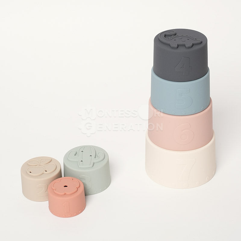 7 gobelets à empiler en silicone pour bébé