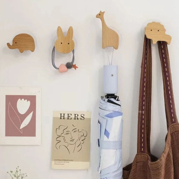 Patère murale animal en bois clair, style nordique