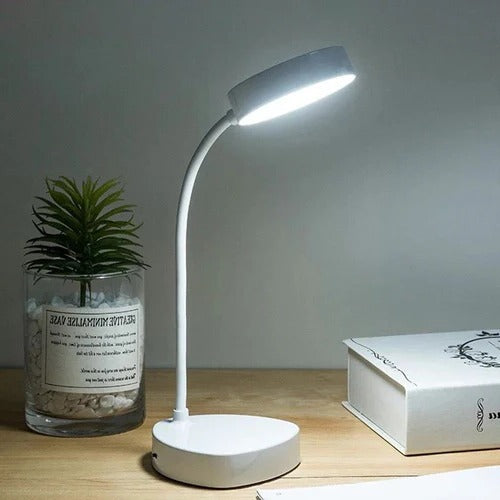 Lampe LED à contrôle tactile