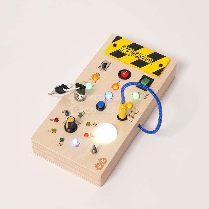 Tableau d'activités en bois à interrupteurs lumineux