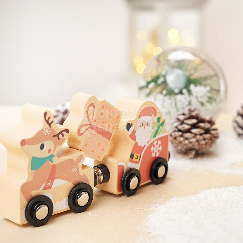 Maison de Noël pliable en bois et 7 figurines